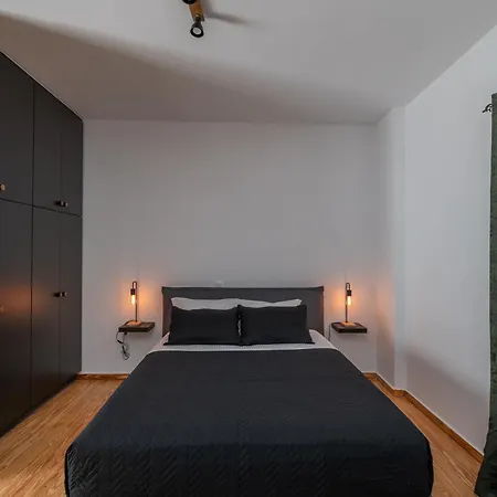 La Terra Nostra * Corinth