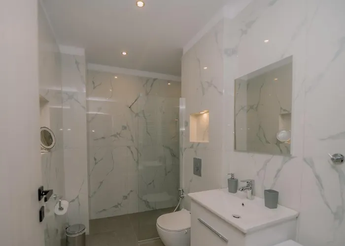 La Terra Nostra * Corinth